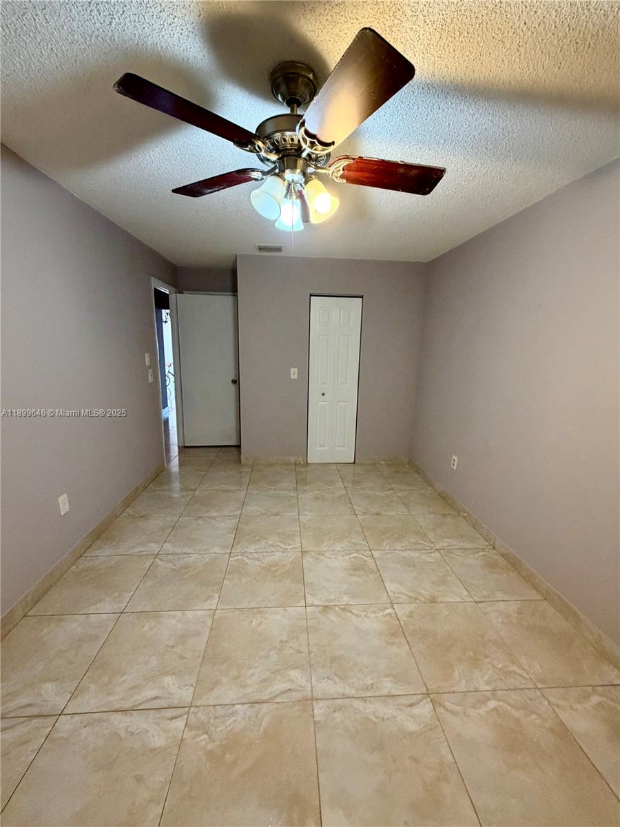 VILLA DEL TRIO - Residential