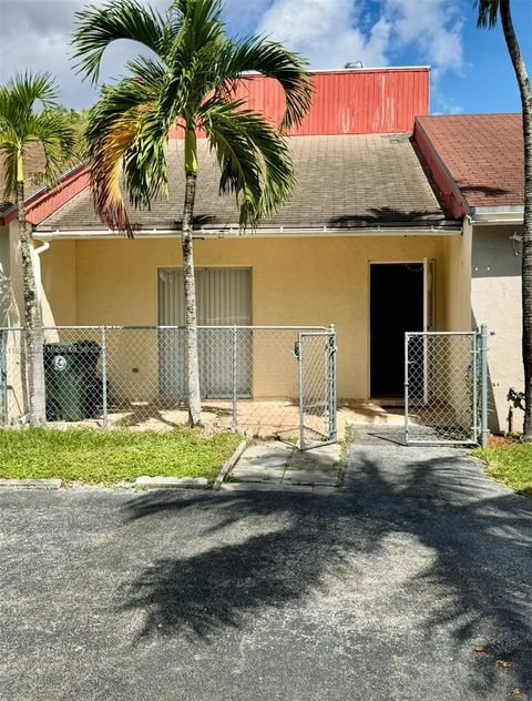 5797 S 37th St Green Acres FL 33463
