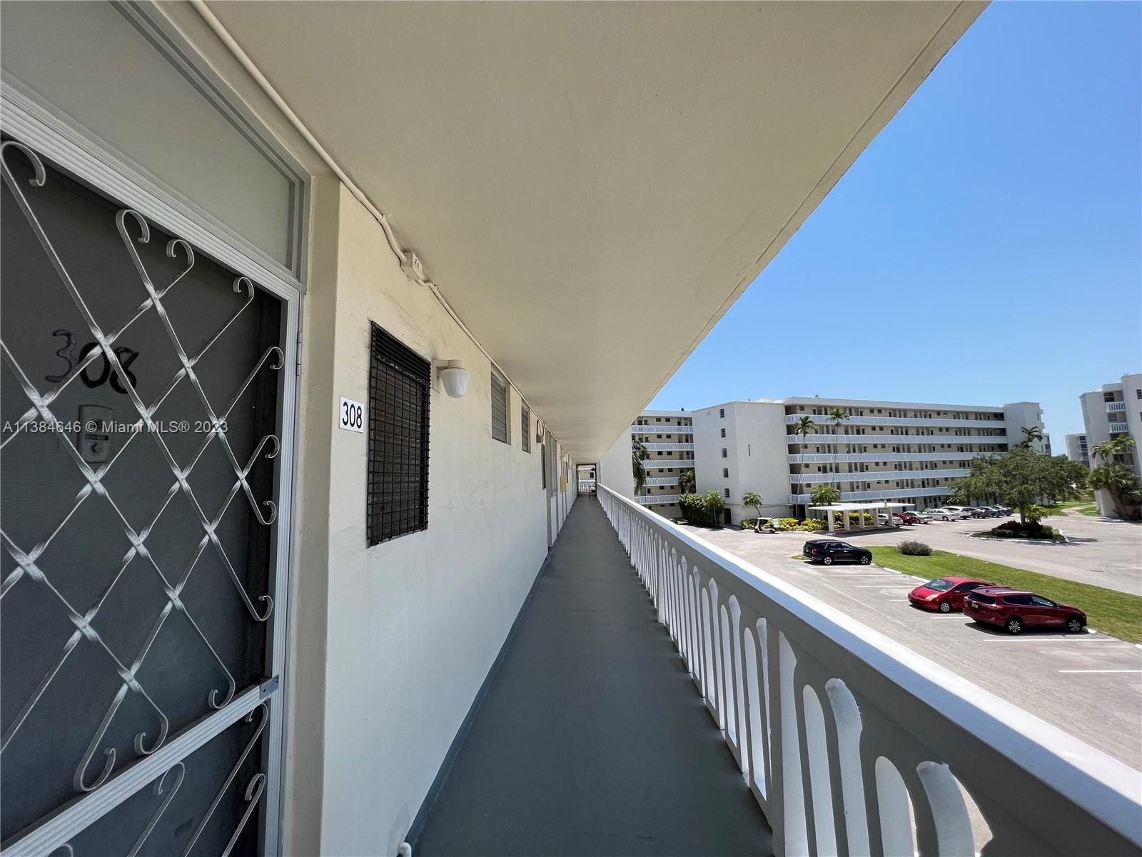 POINT EAST SEC II CONDO - Residential