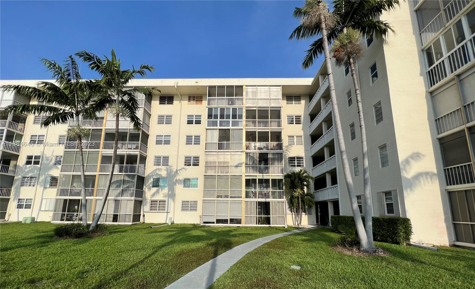 POINT EAST SEC II CONDO - Residential