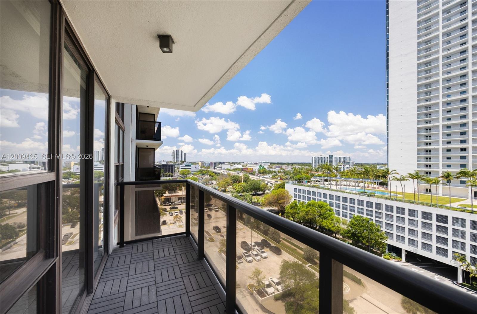 CHARTER CLUB CONDO - Residential