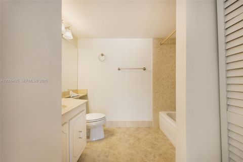 Tiny photo for 600 NE 36th St #1109, Miami, FL 33137 (MLS # A12009435)