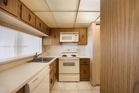 Tiny photo for 600 NE 36th St #1109, Miami, FL 33137 (MLS # A12009435)