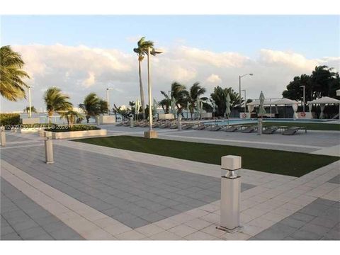 Tiny photo for 600 NE 36th St #1109, Miami, FL 33137 (MLS # A12009435)