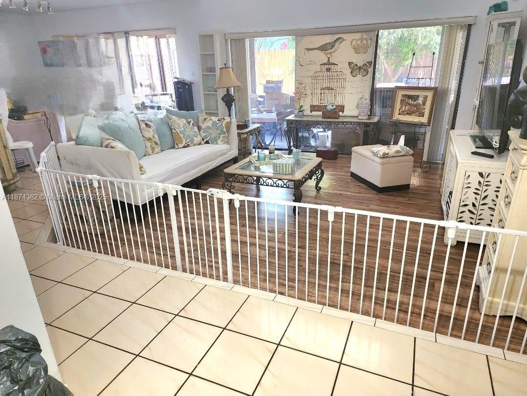 COUNTRY TREE SUB - Residential