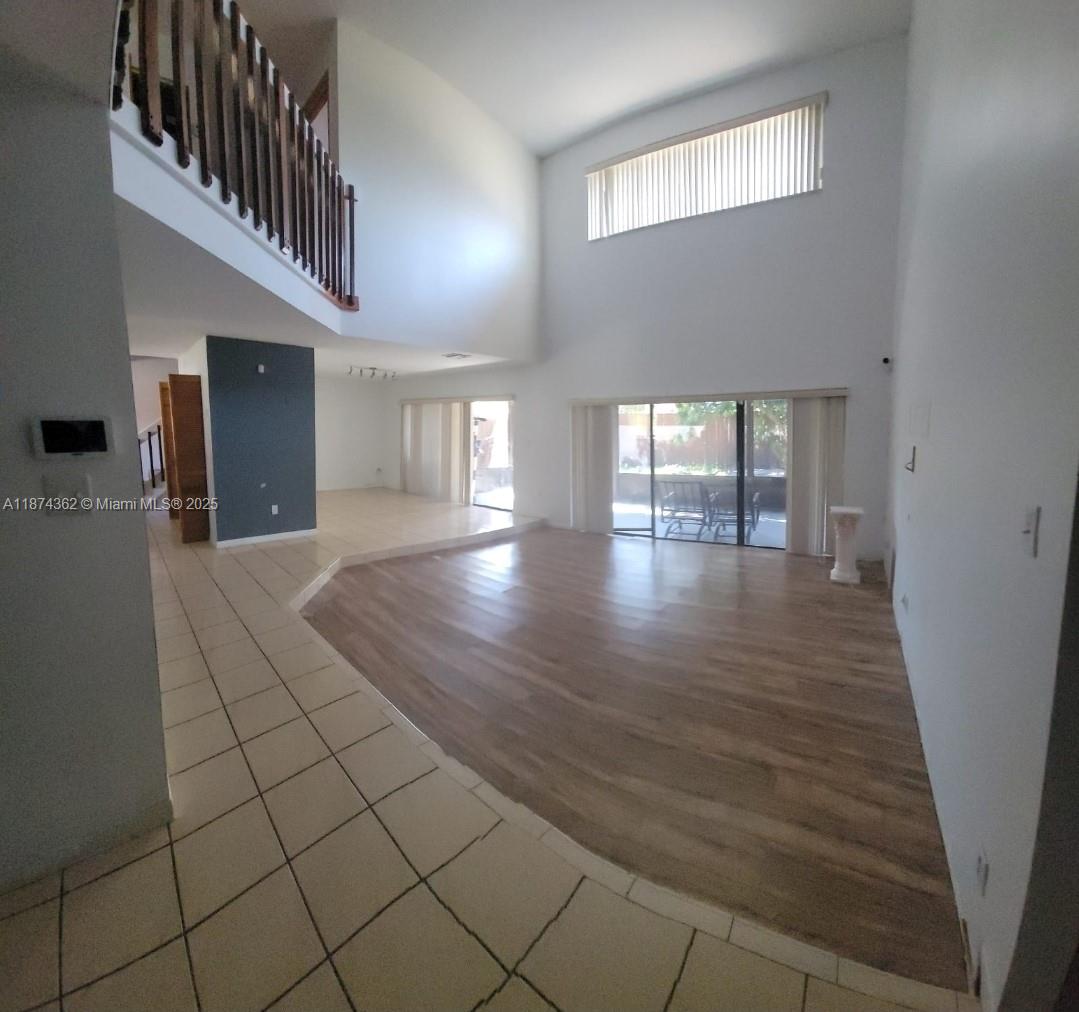 COUNTRY TREE SUB - Residential