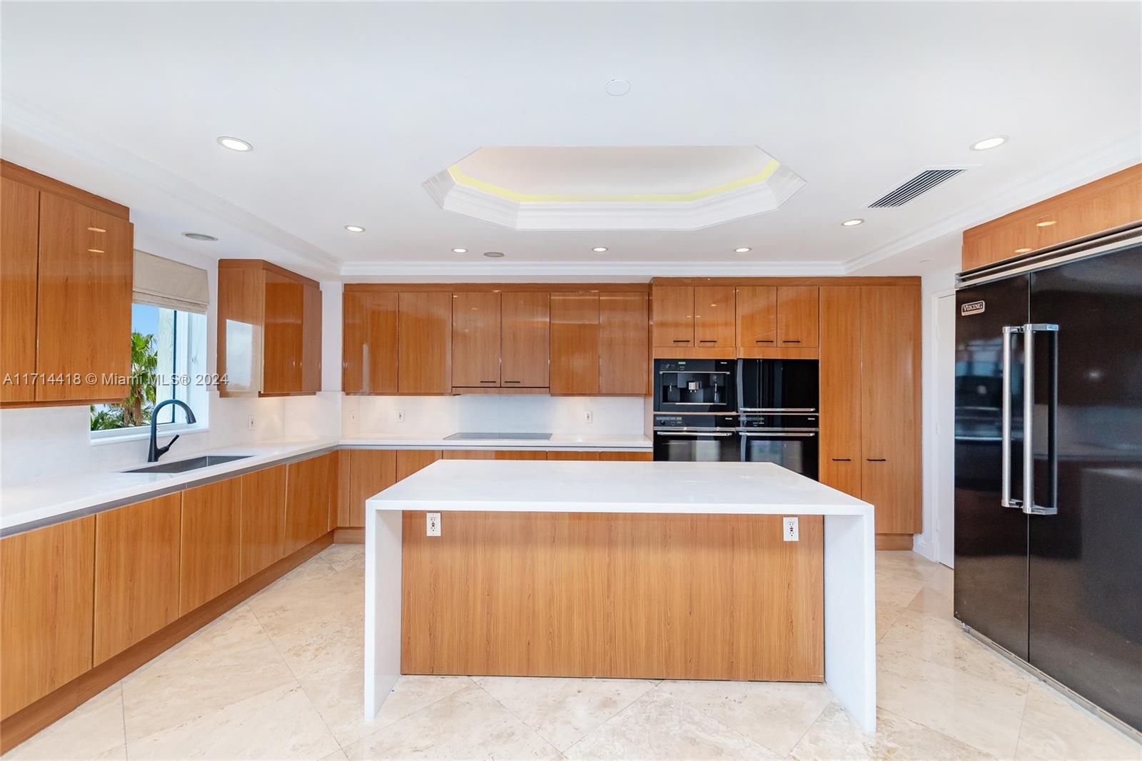 OCEAN TOWER TWO CONDO - Residential