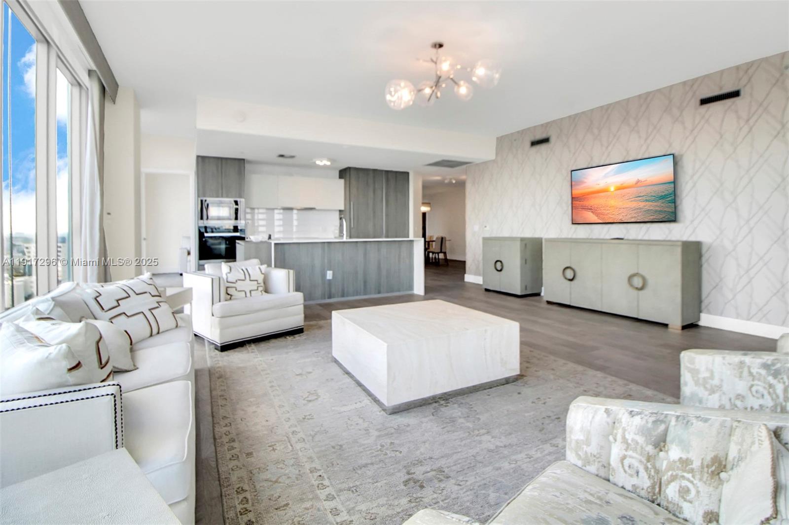 2900 NE 7th Ave 1807