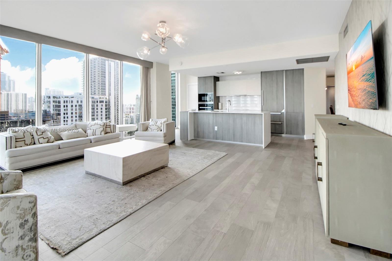 2900 NE 7th Ave 1807