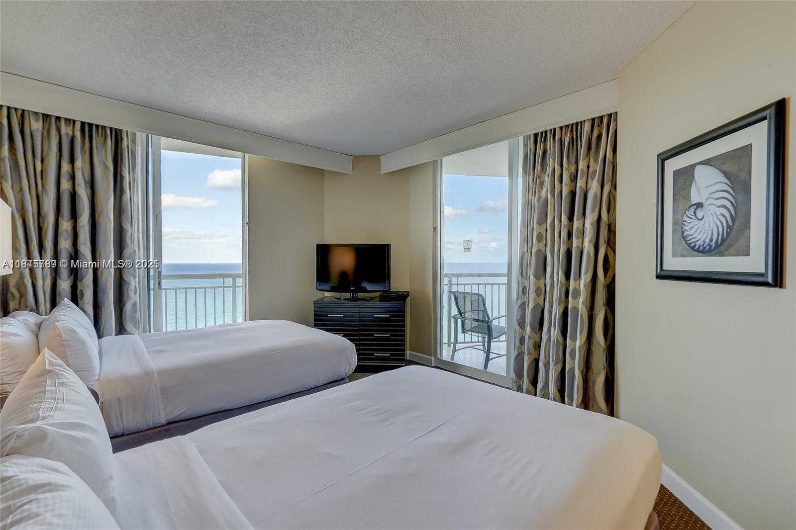 17375 Collins Ave 2501, Sunny Isles Beach, FL, 33160/$1,000,000 3 17375 Collins Ave 2501