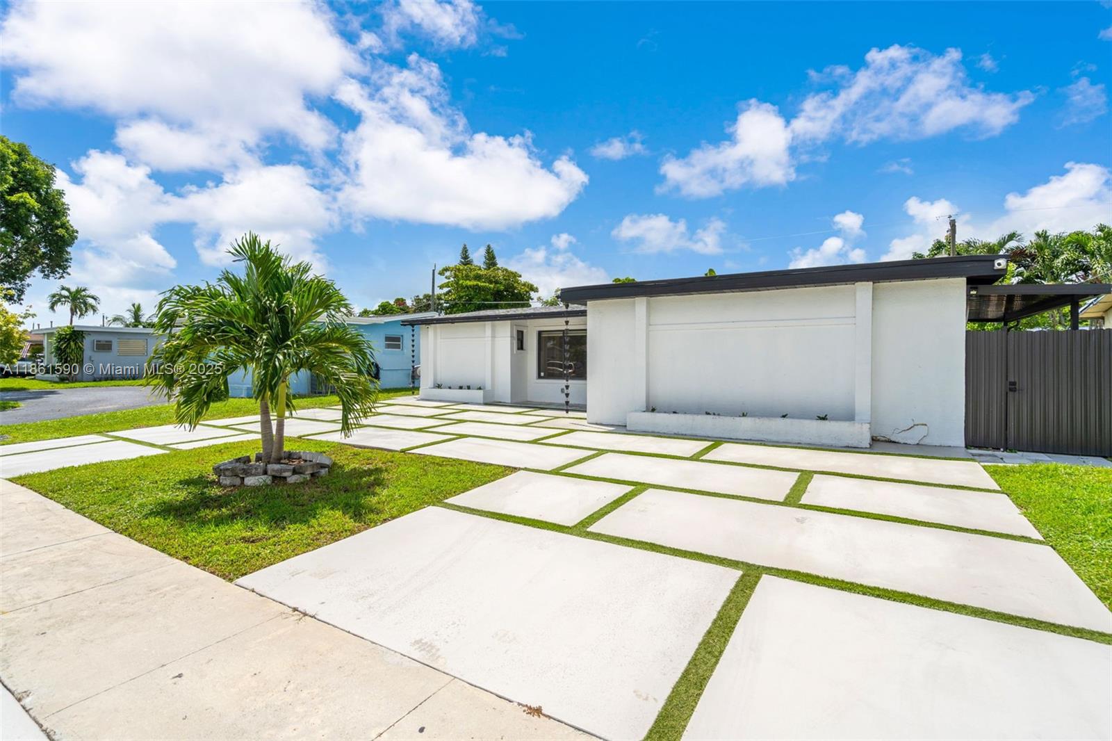 8640 NW 26th Pl
