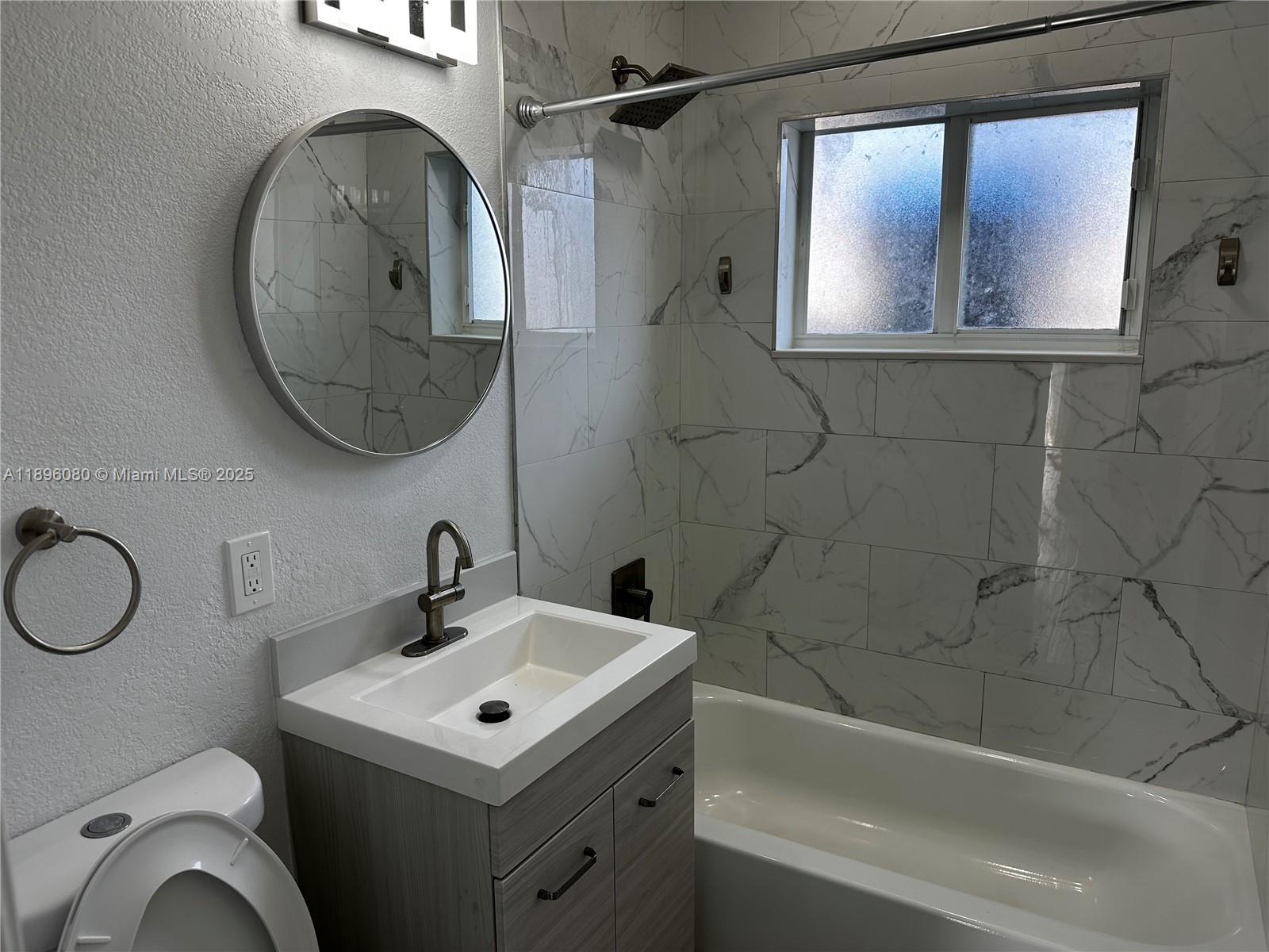 7TH AVENUE HIGHLANDS - Residential Lease