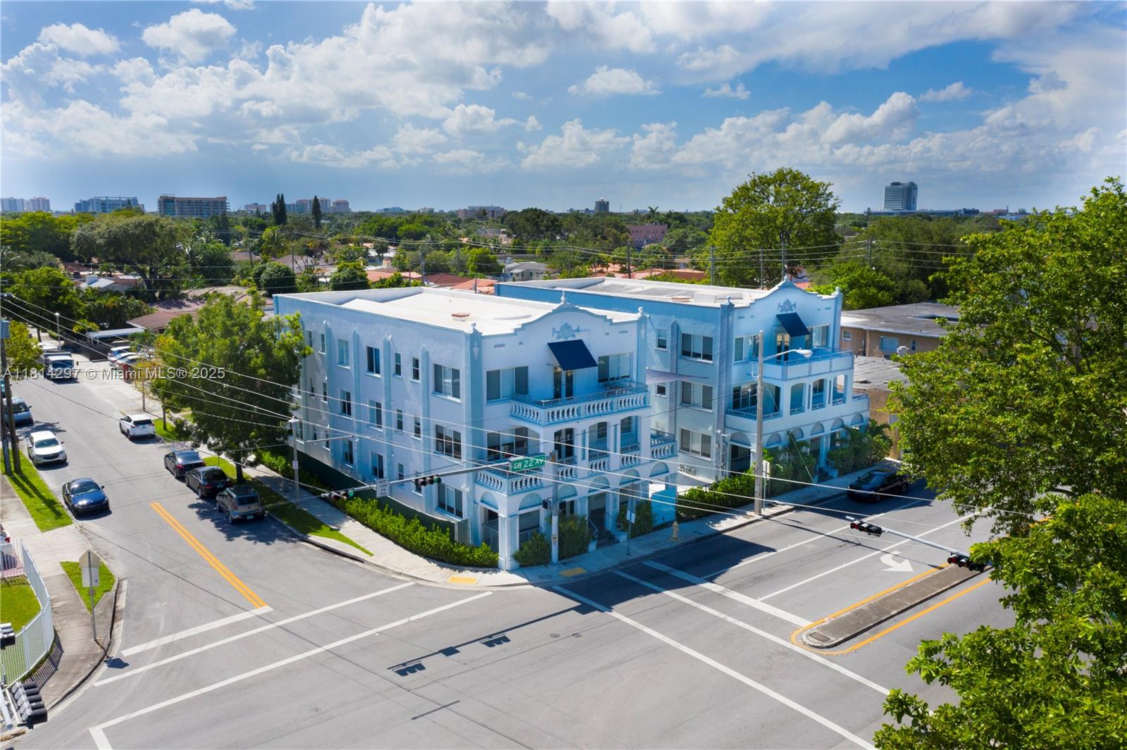 PALM GROVE - Residential Lease