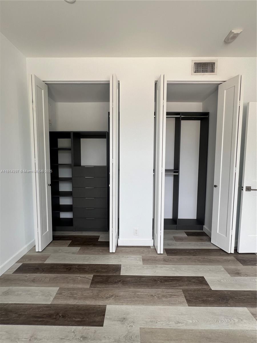 PALM GROVE - Residential Lease