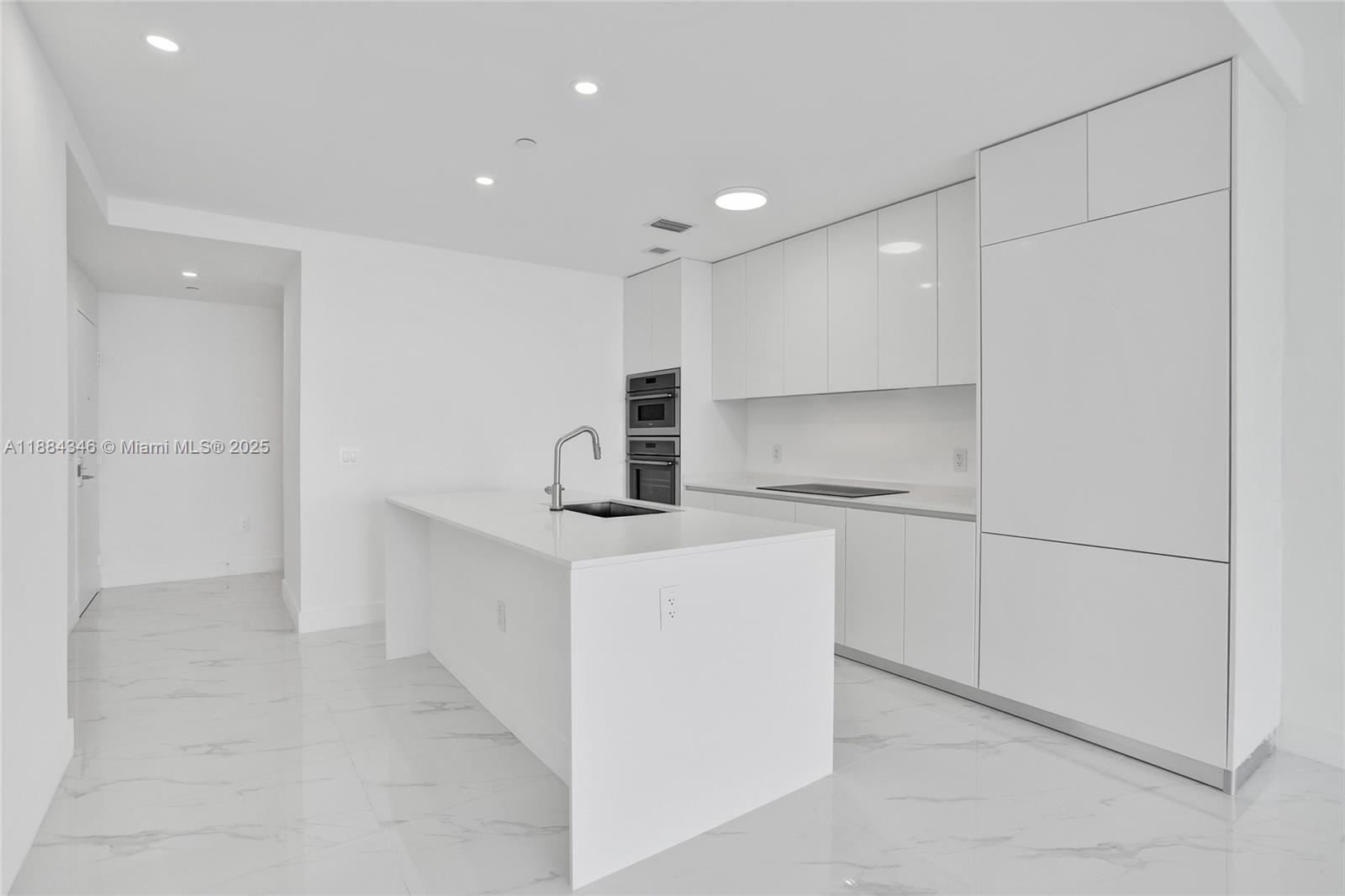 ARIA RESERVE - Residential