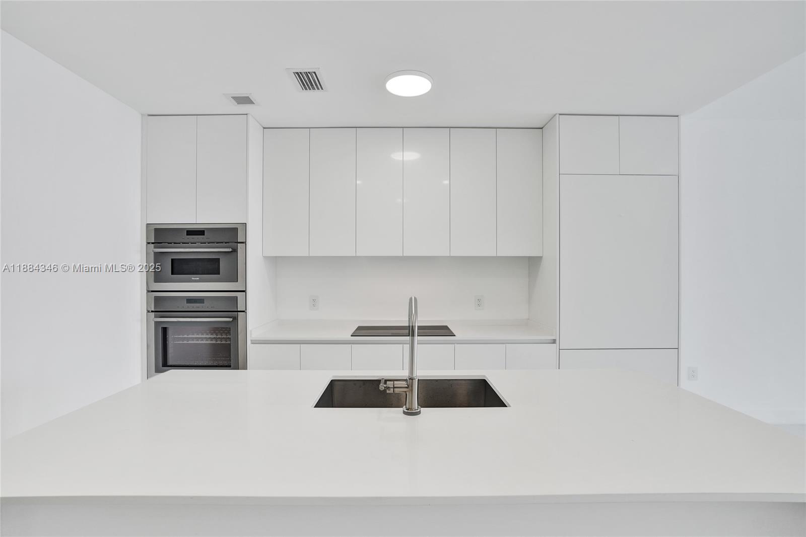 ARIA RESERVE - Residential