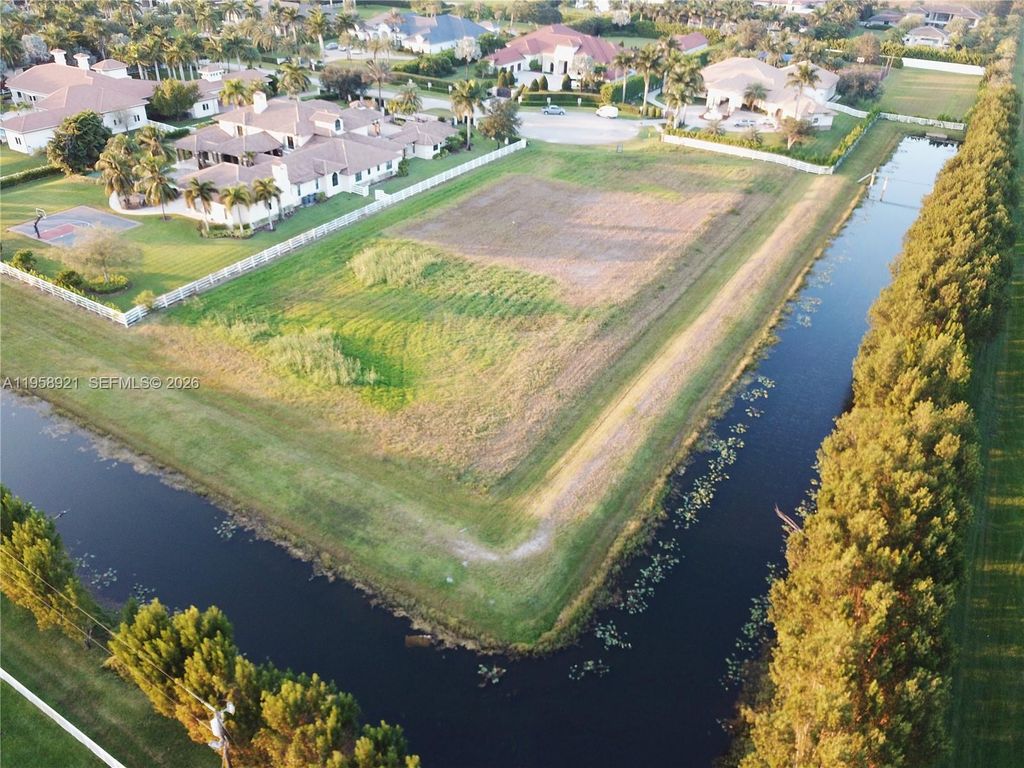 Photo of 16700 Berkshire Ct, Southwest Ranches, FL 33331 (MLS # A11958921)