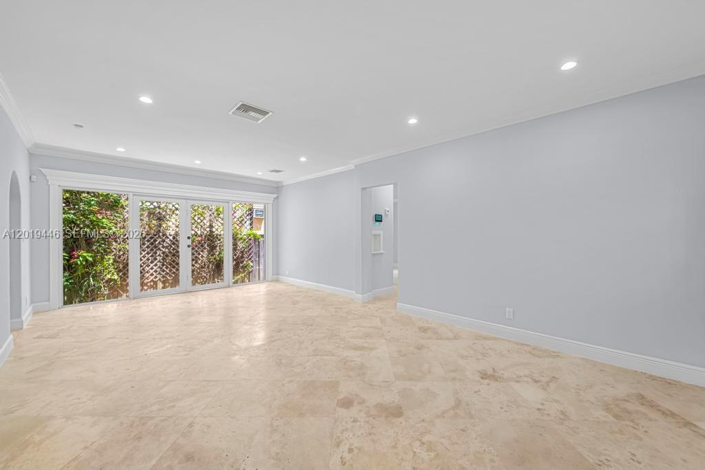 SILVER BLUFF EST SEC C - Residential