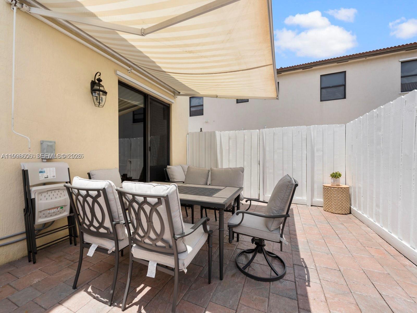 DORAL BREEZE - Residential Lease