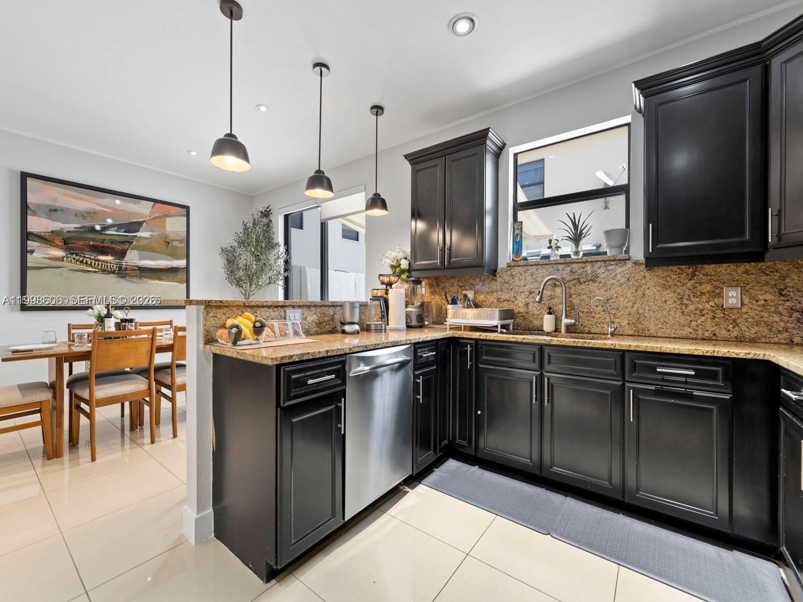 DORAL BREEZE - Residential Lease