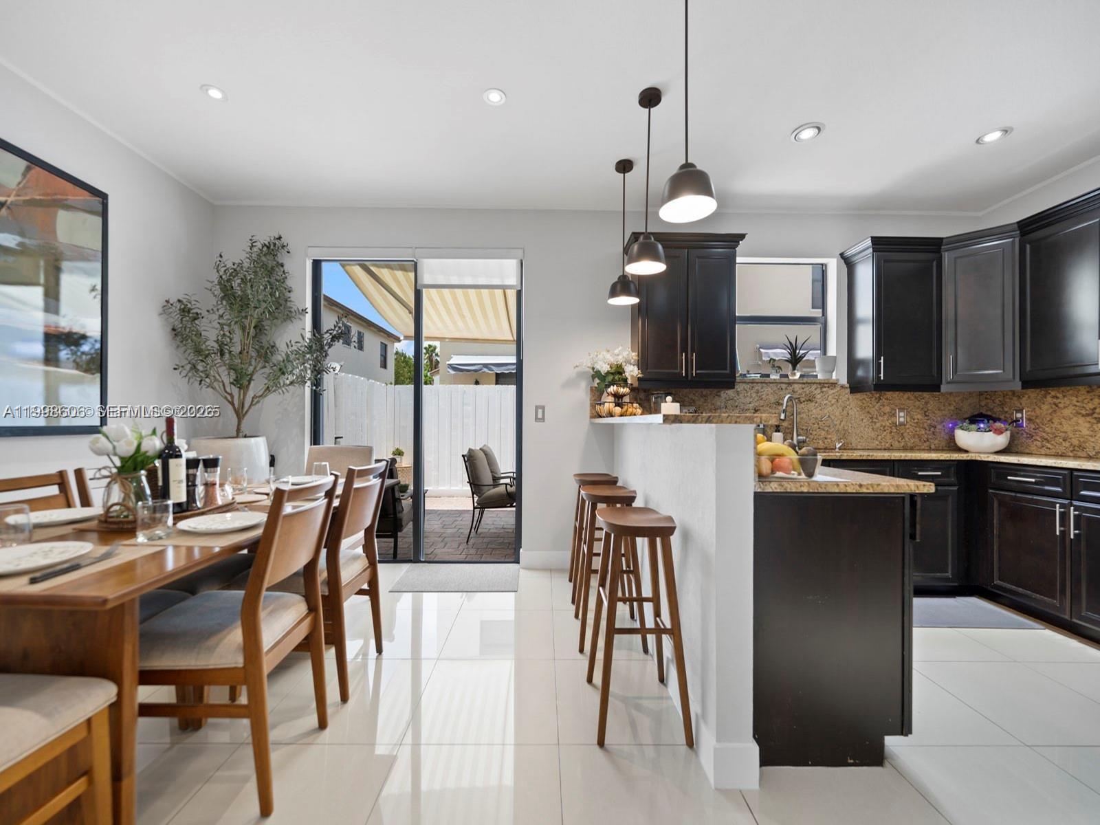 DORAL BREEZE - Residential Lease