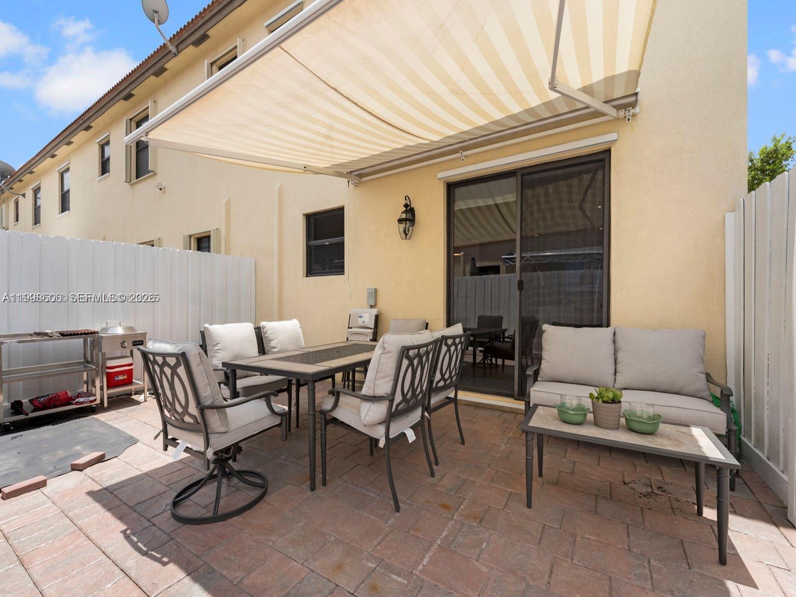 DORAL BREEZE - Residential Lease