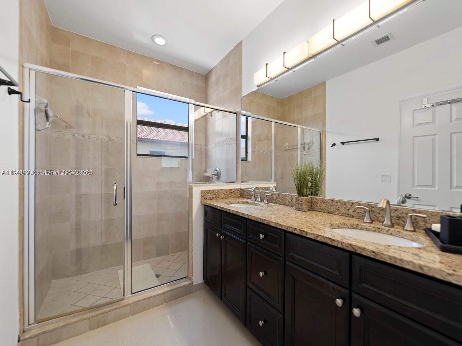 DORAL BREEZE - Residential Lease