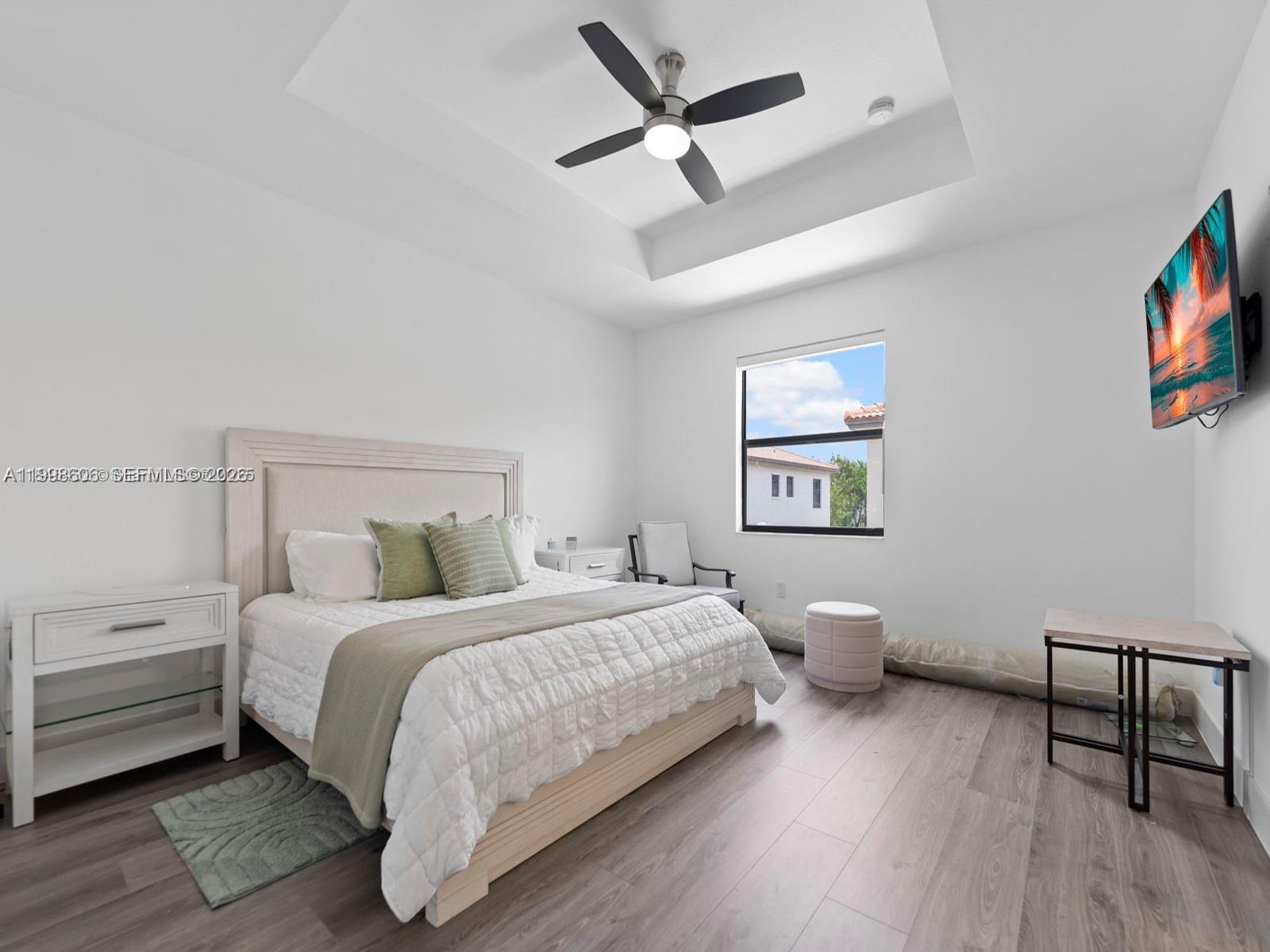 DORAL BREEZE - Residential Lease