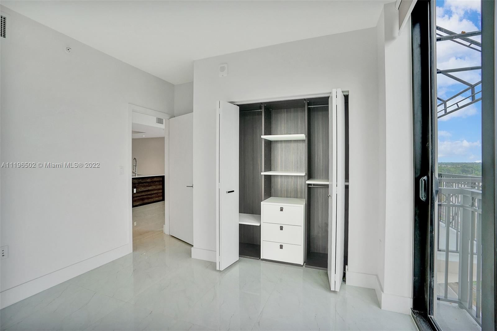 MERRICK MANOR - Residential Lease