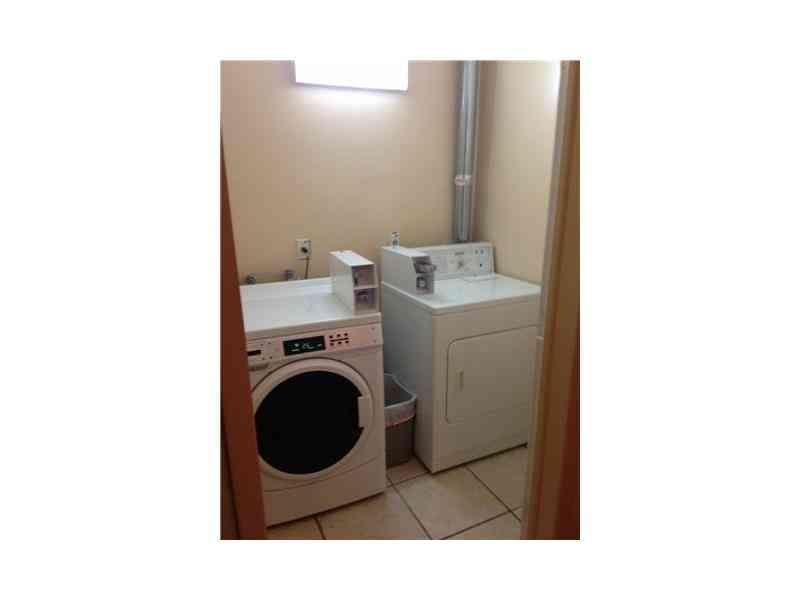 CARMEL VILLAS CONDO - Residential Lease