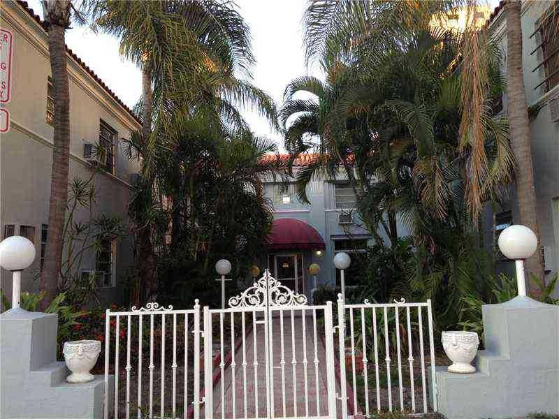 CARMEL VILLAS CONDO - Residential Lease