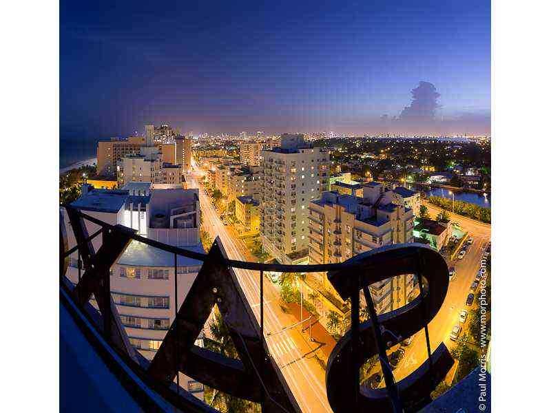 CARMEL VILLAS CONDO - Residential Lease