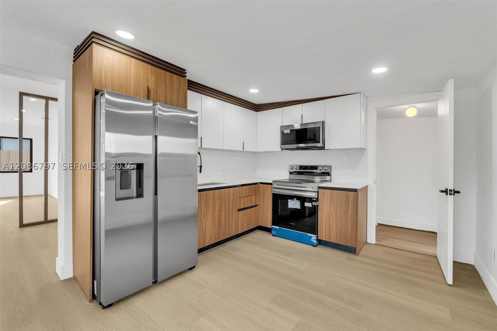 4250 SW 24th St