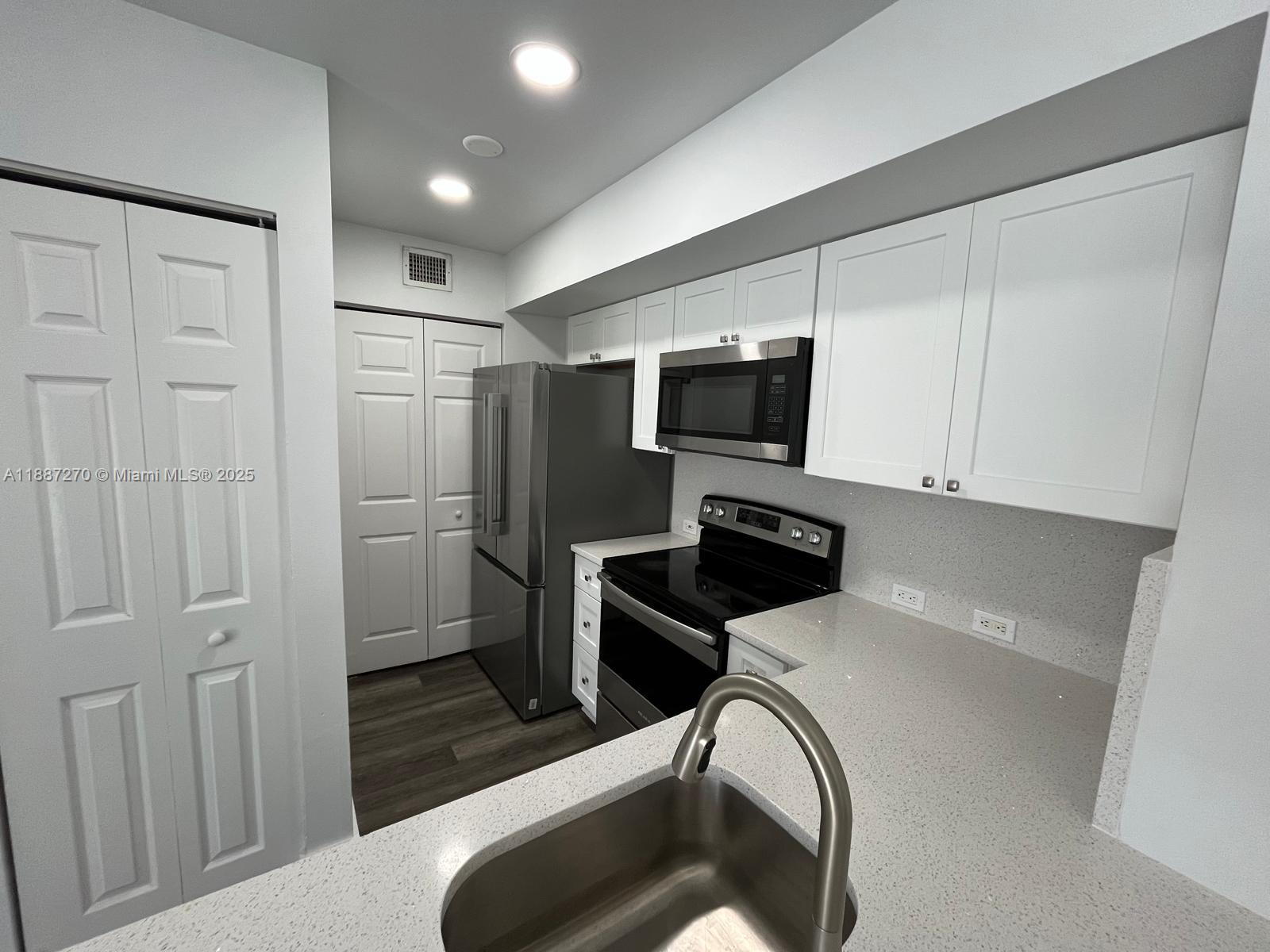 DEVONAIRE CONDO AT PEMBRO - Residential