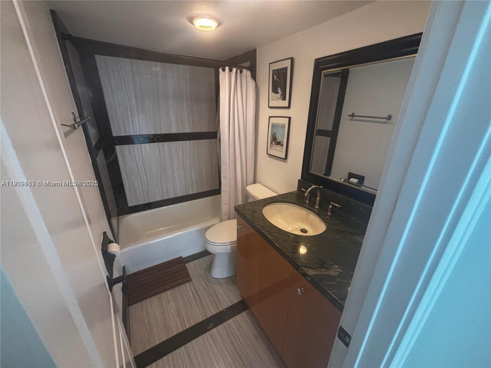 TIDES ON HOLLYWOOD BEACH - Residential Lease