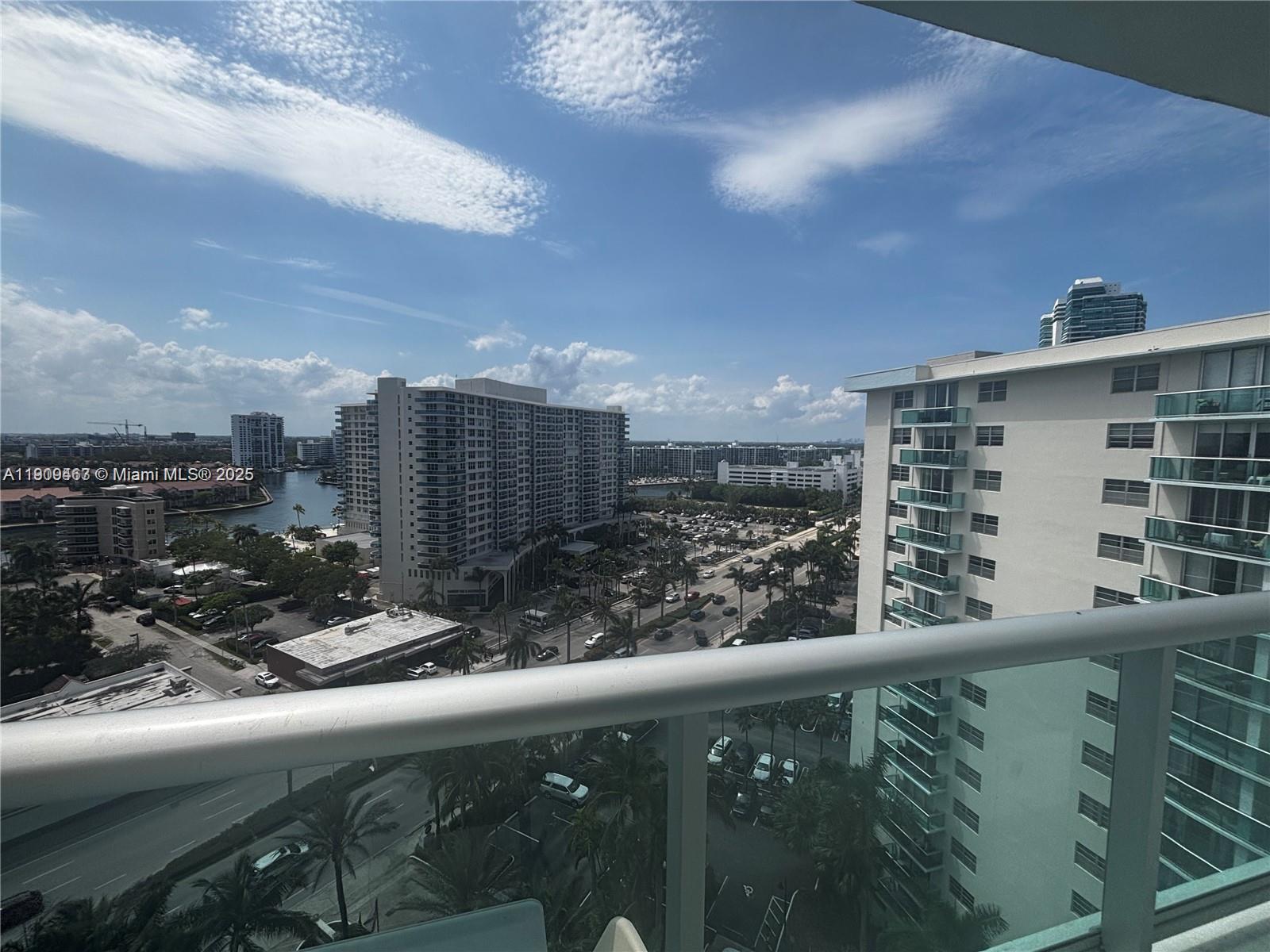 TIDES ON HOLLYWOOD BEACH - Residential Lease
