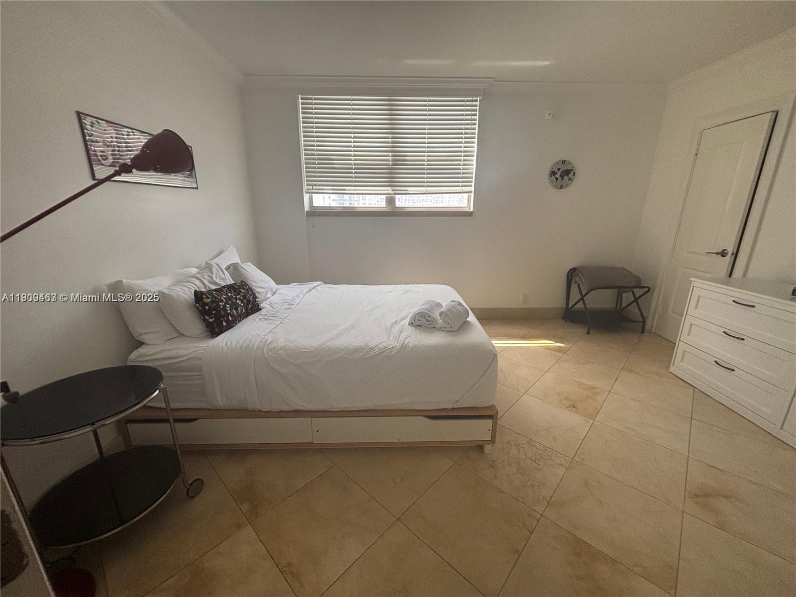 TIDES ON HOLLYWOOD BEACH - Residential Lease