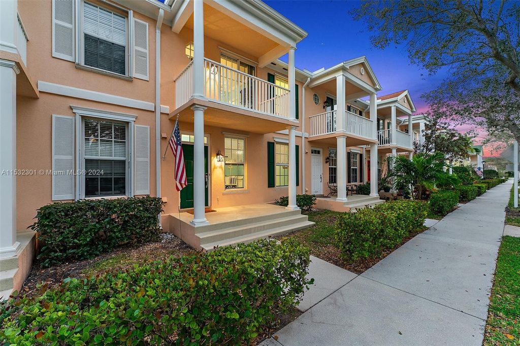 Photo of 136 Milbridge Dr, Jupiter, FL 33458 (MLS # A11532301)