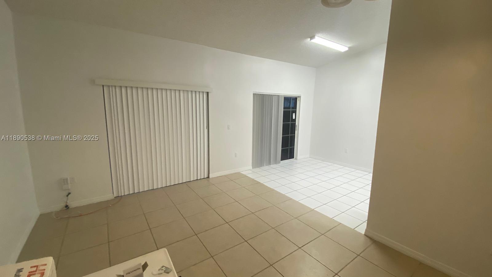 SIERRA RIDGE CONDO E - Residential