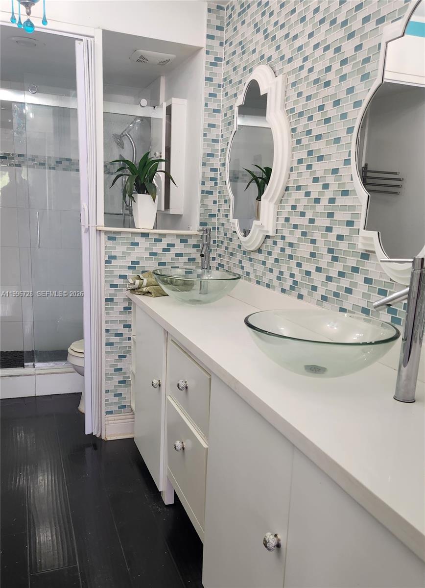 SPRING CREEK CONDO APARTM - Residential Lease