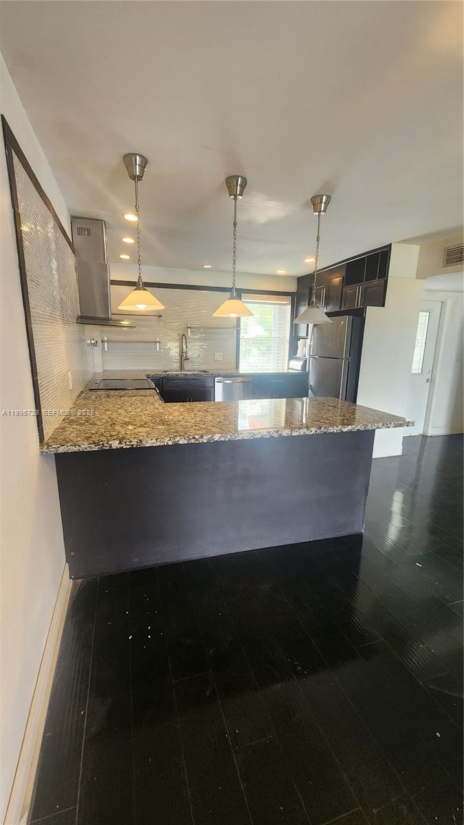 SPRING CREEK CONDO APARTM - Residential Lease