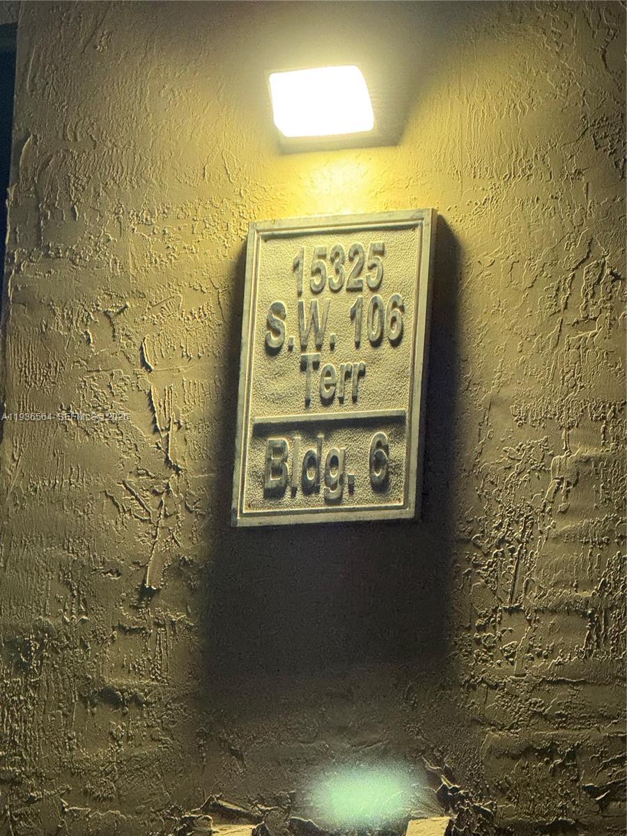 HAMMOCKS TRAILS CONDO - Residential Lease