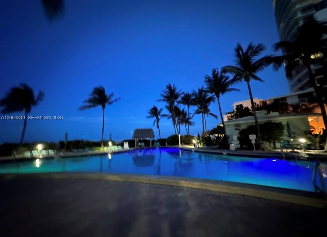 TIDES ON HOLLYWOOD BEACH - Residential
