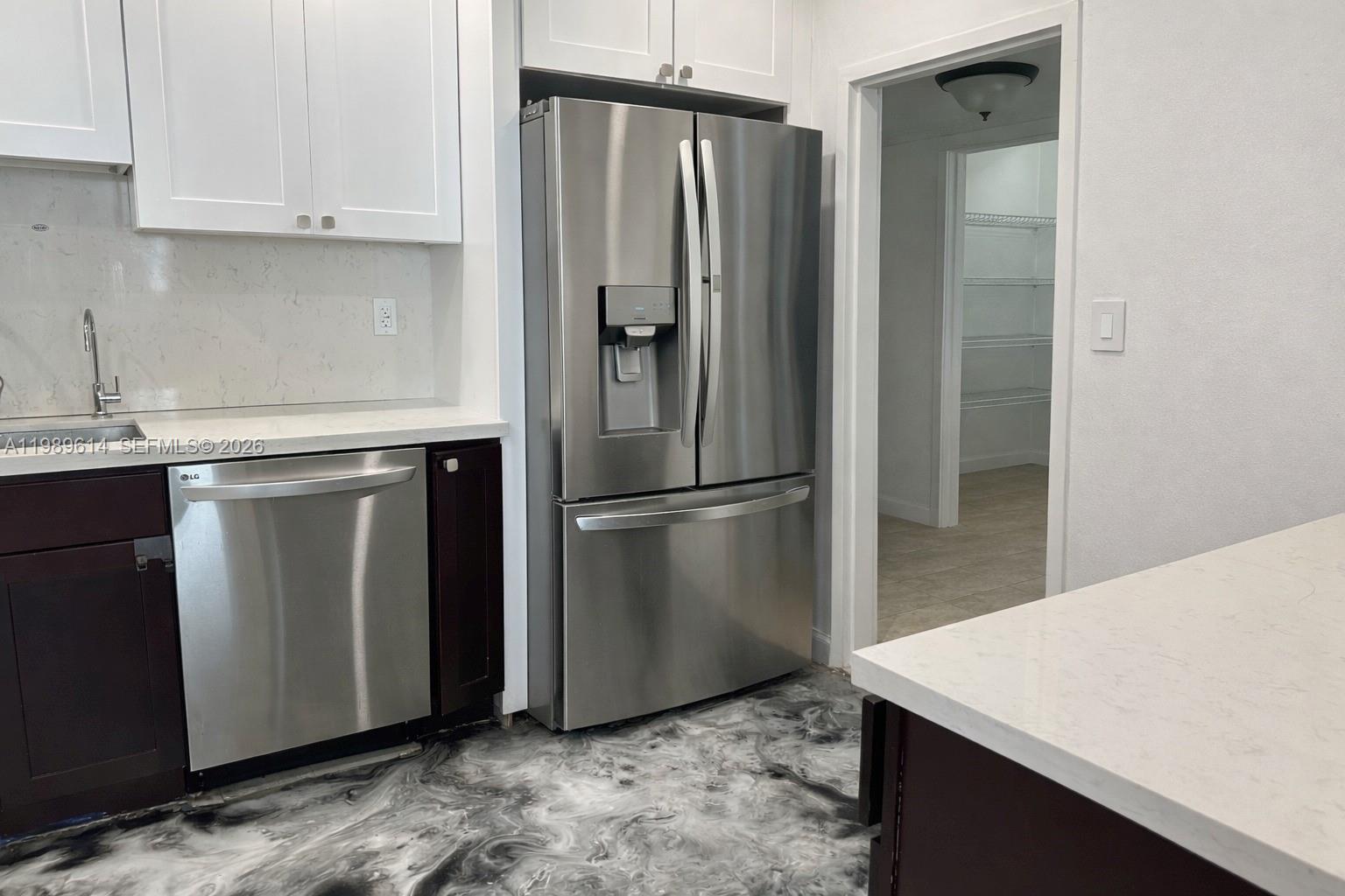 GRANADA CONDOMINIUM - Residential