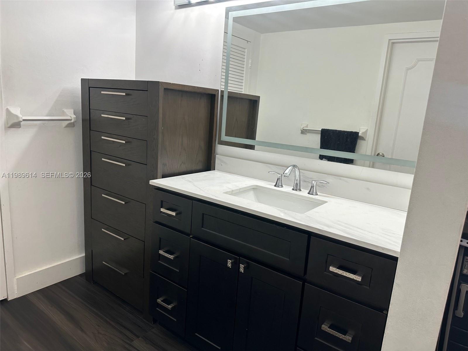 GRANADA CONDOMINIUM - Residential