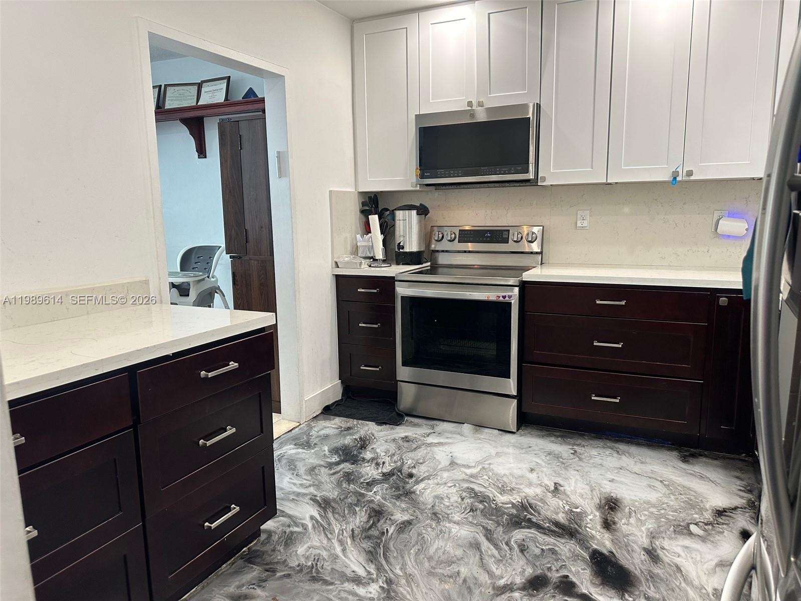 GRANADA CONDOMINIUM - Residential