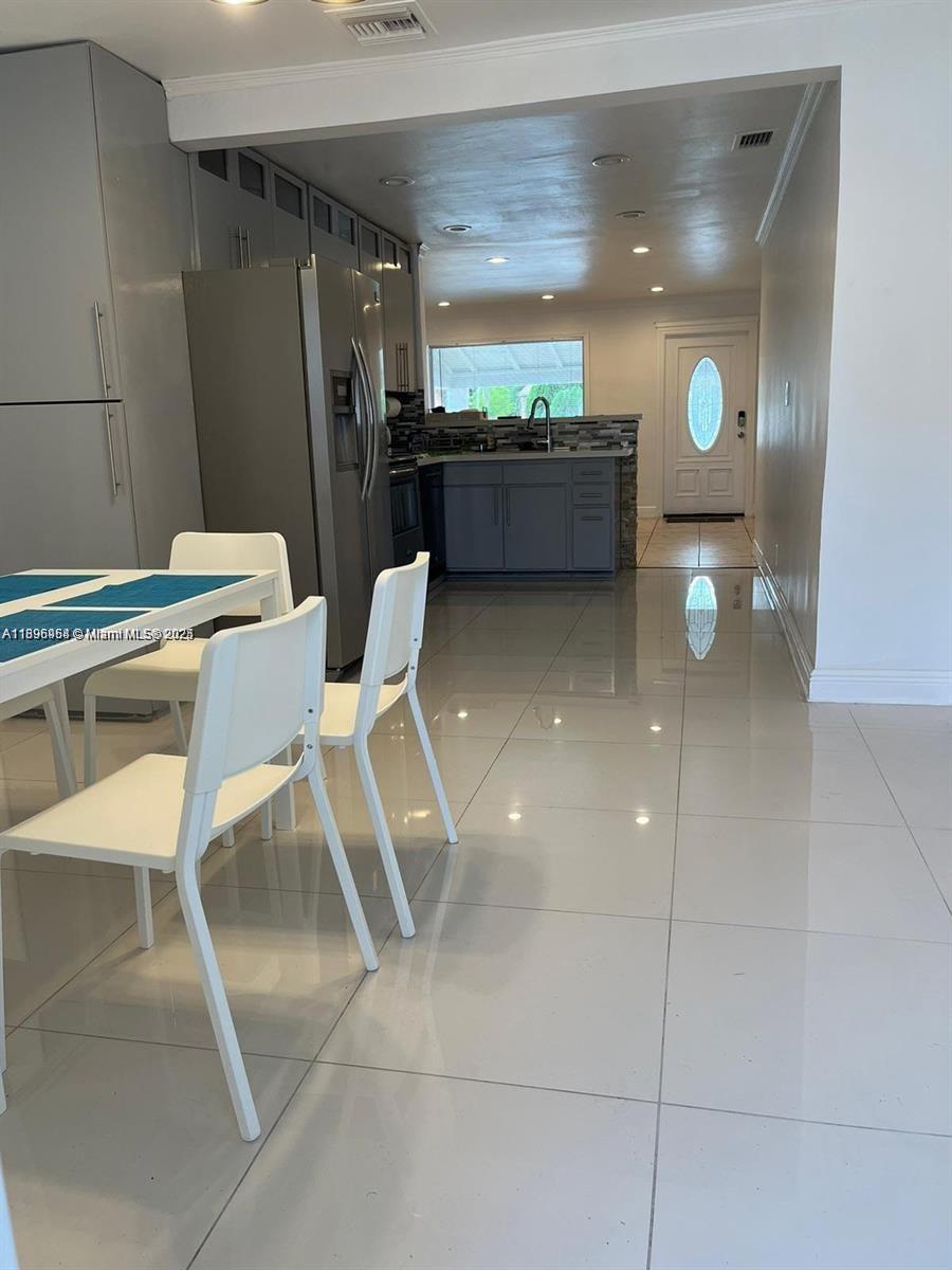 DRIFTWOOD HEIGHTS - Residential Lease