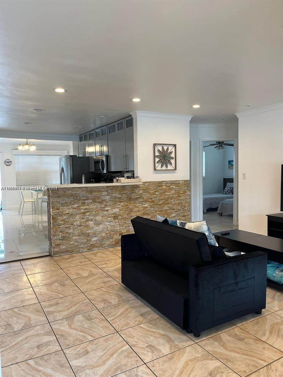 DRIFTWOOD HEIGHTS - Residential Lease