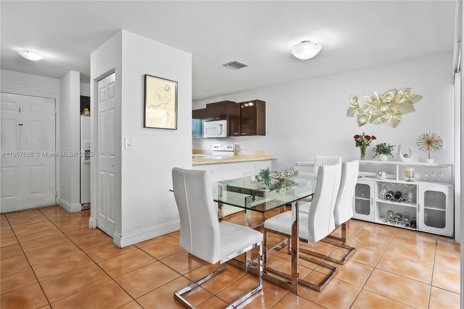 PASEO REAL CONDO - Residential Lease