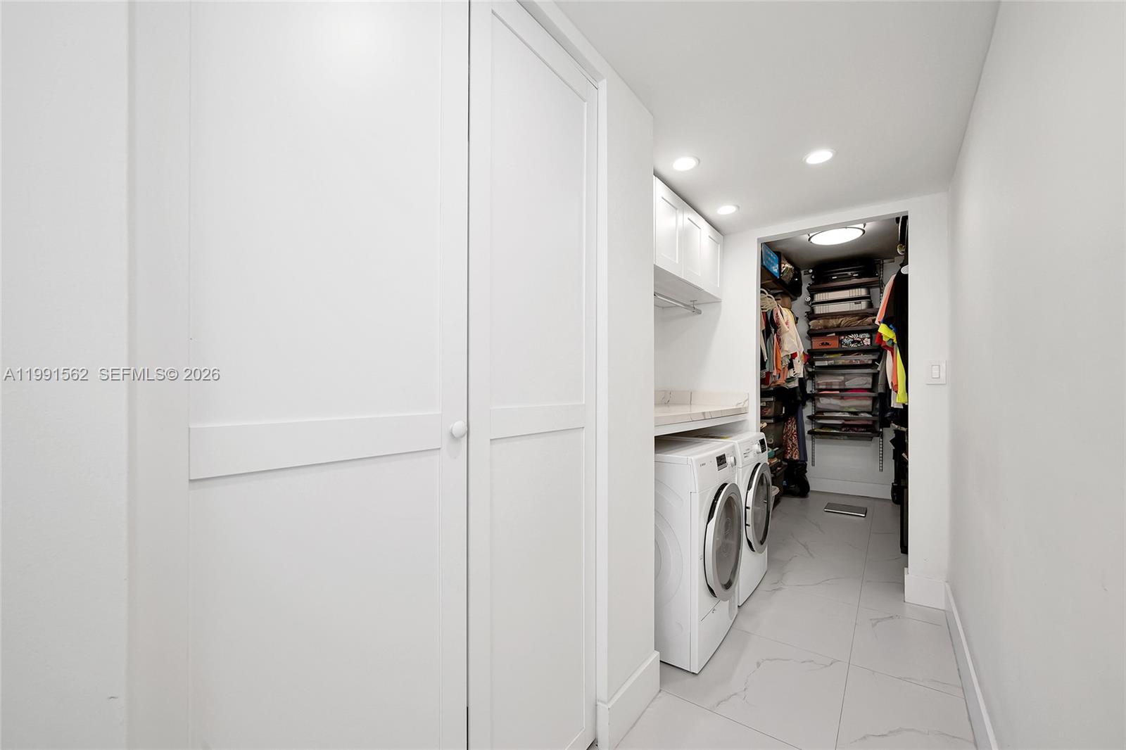 BAYSHORE PLACE CONDO - Residential